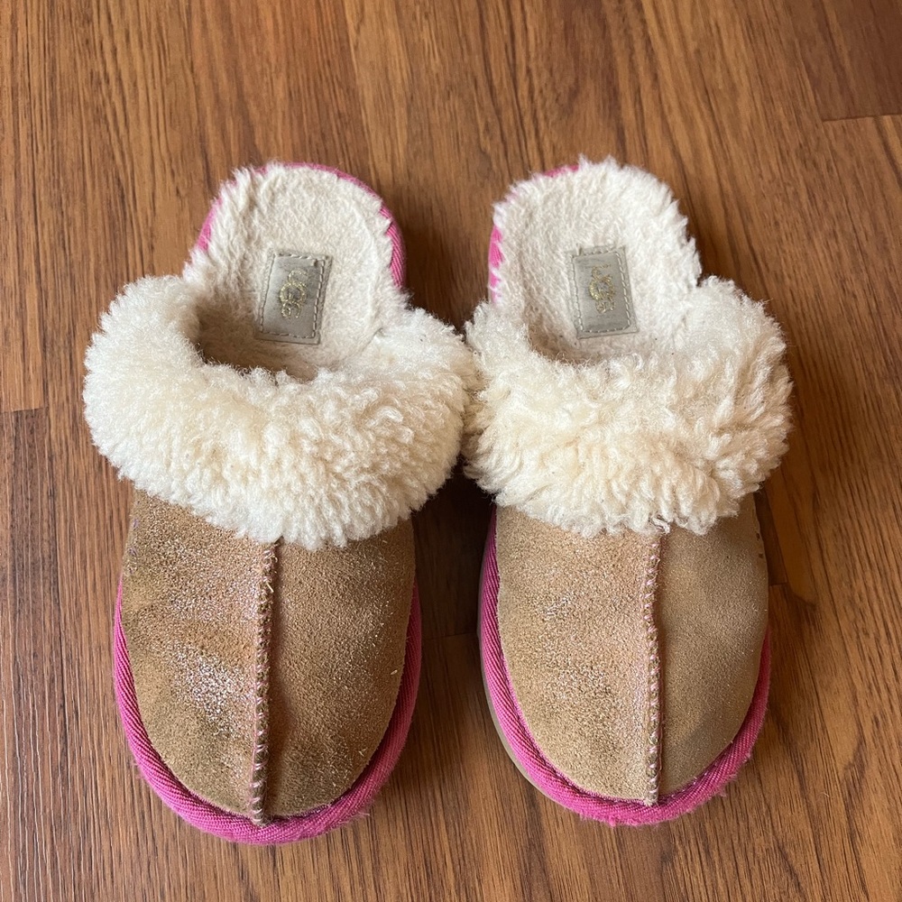 UGG Kids' Tan and Pink Slippers - Picture 2 of 5
